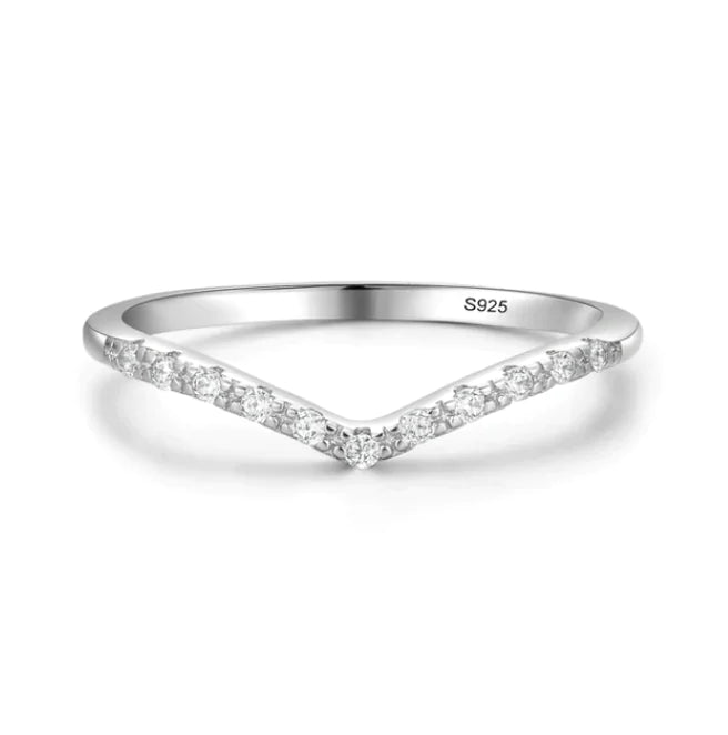 Lunaire Ring in sterling silver with a minimalist V-shape design, adorned with sparkling cubic zirconia. A timeless and elegant accessory for any occasion.